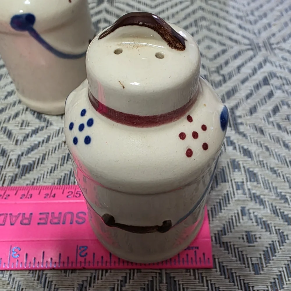 Vtg Shawnee Milk Can Salt And Pepper Shaker Set #86